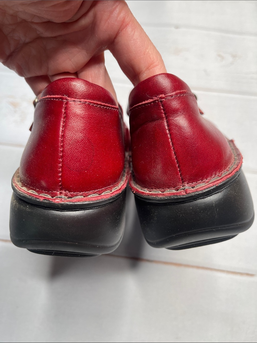 Naot Red Mary Jane Shoes 38 Ladies 7 Red MaryJane Strap Burgundy - Picture 4 of 12